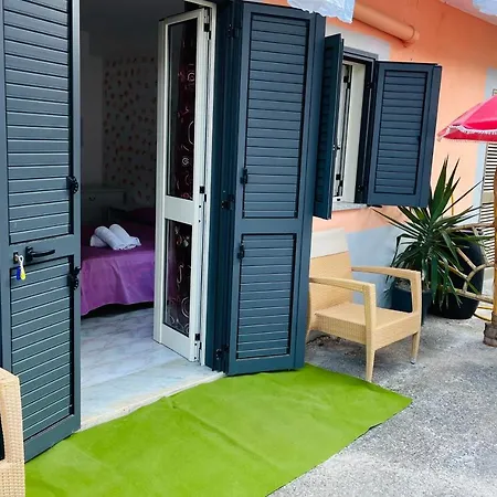 ファームステイ Delle Muse Da Imma パリヌロ