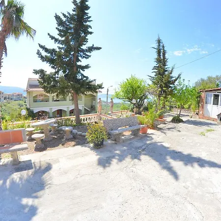 Delle Muse Da Imma ファームステイ