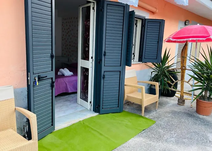 مزرعة للإقامة Delle Muse Da Imma بالينورو