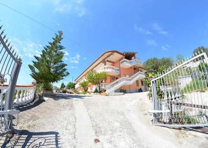 مزرعة للإقامة Delle Muse Da Imma *