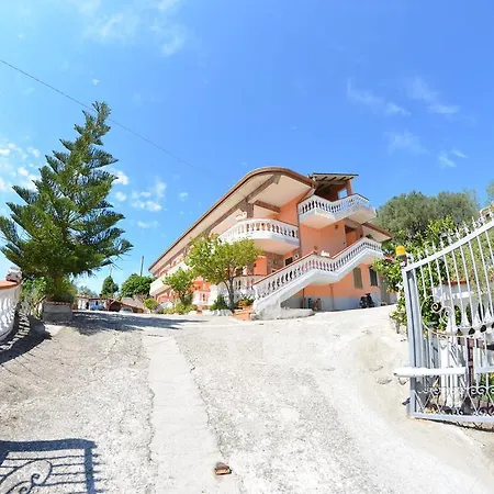 Alloggio per agriturismo Delle Muse Da Imma *
